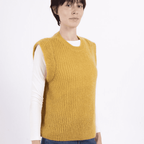 Pull sans manche en Mohair Moutarde – Image 2