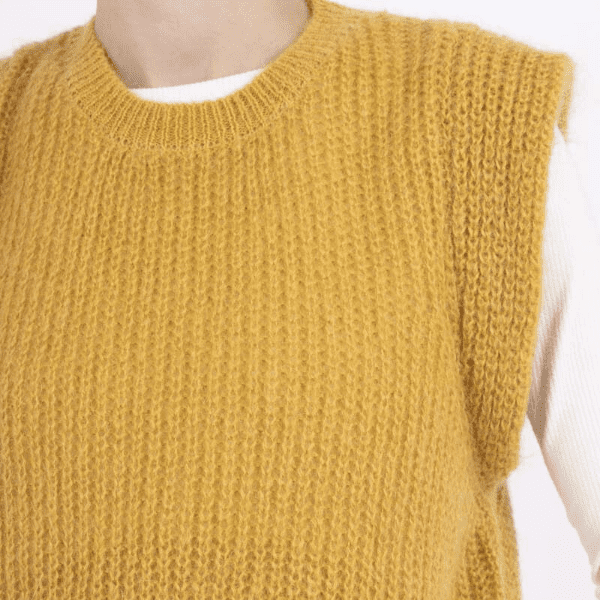 Pull sans manche en Mohair Moutarde – Image 3